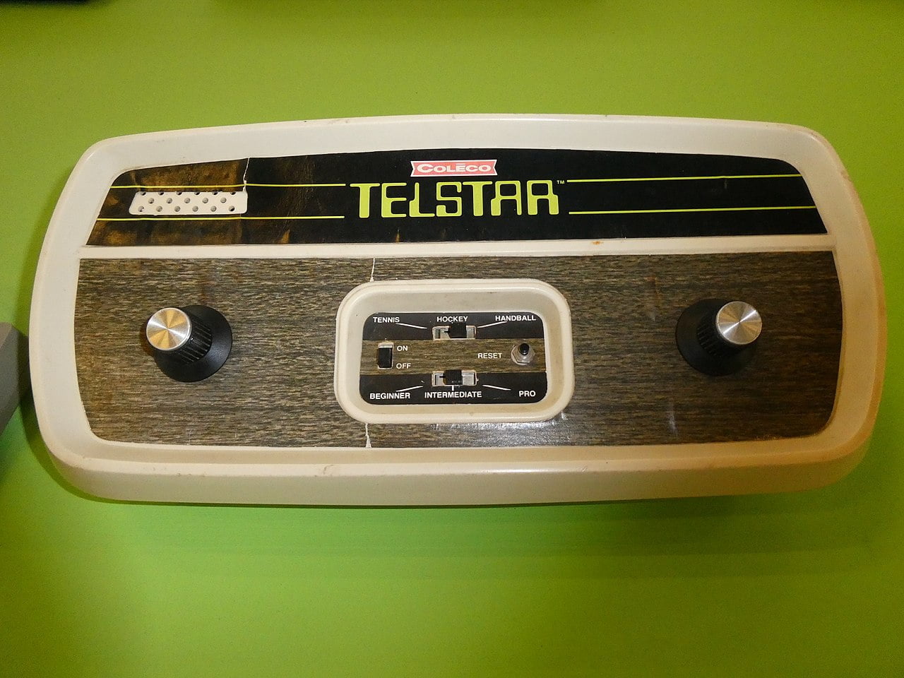 Console Coleco Telstar : Une relique du passé du jeu vidéo 1 Console Coleco Telstar, histoire des jeux vidéo, Coleco, jeux de la Telstar, héritage de la Coleco Telstar