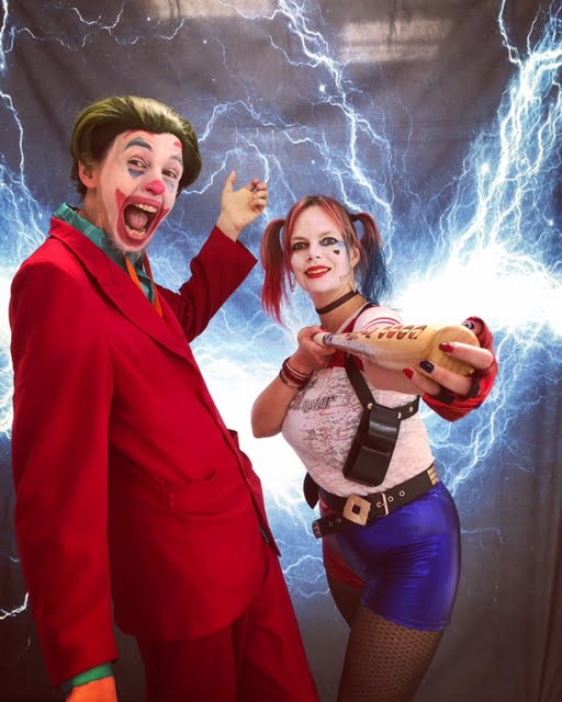 Guide Ultime pour le Cosplay de Harley Quinn - Rabbits Games Costume Harley Quinn, Maquillage Harley Quinn, Attitude Harley Quinn, Guide Cosplay Harley Quinn
