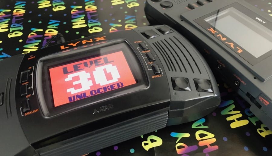 Une Odyssée Portable: L'Atari Lynx Atari Lynx, console portable, rétrogaming, écran couleur, multijoueur