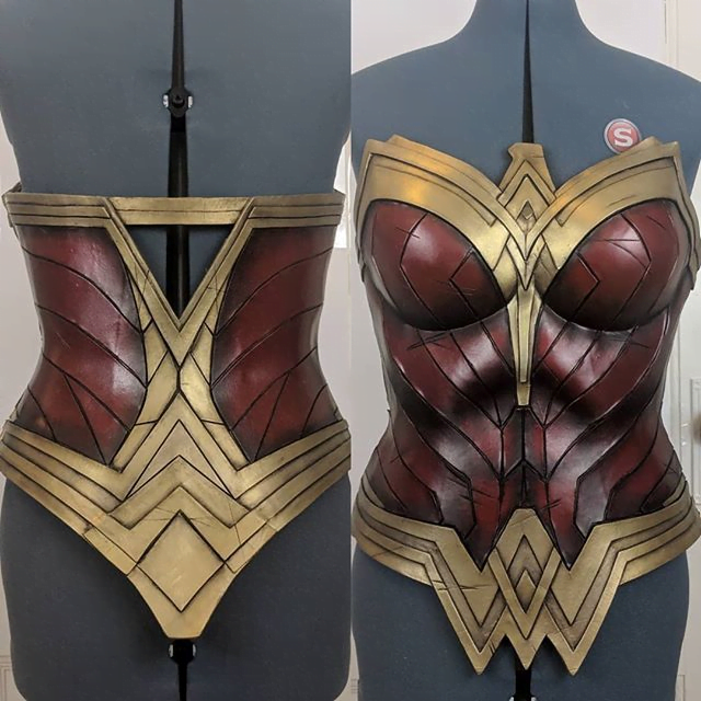 Cosplay de Wonder Woman: Incarner la Princesse Amazonienne - Rabbits Games Wonder Woman, Cosplay, Princesse, Costume, Diana