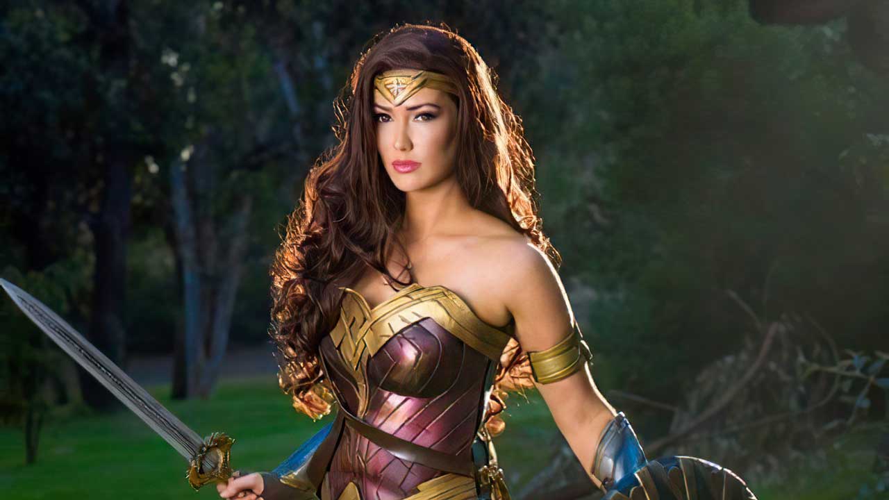 Cosplay de Wonder Woman: Incarner la Princesse Amazonienne - Rabbits Games Cosplay de Wonder Woman: Incarner la Princesse Amazonienne