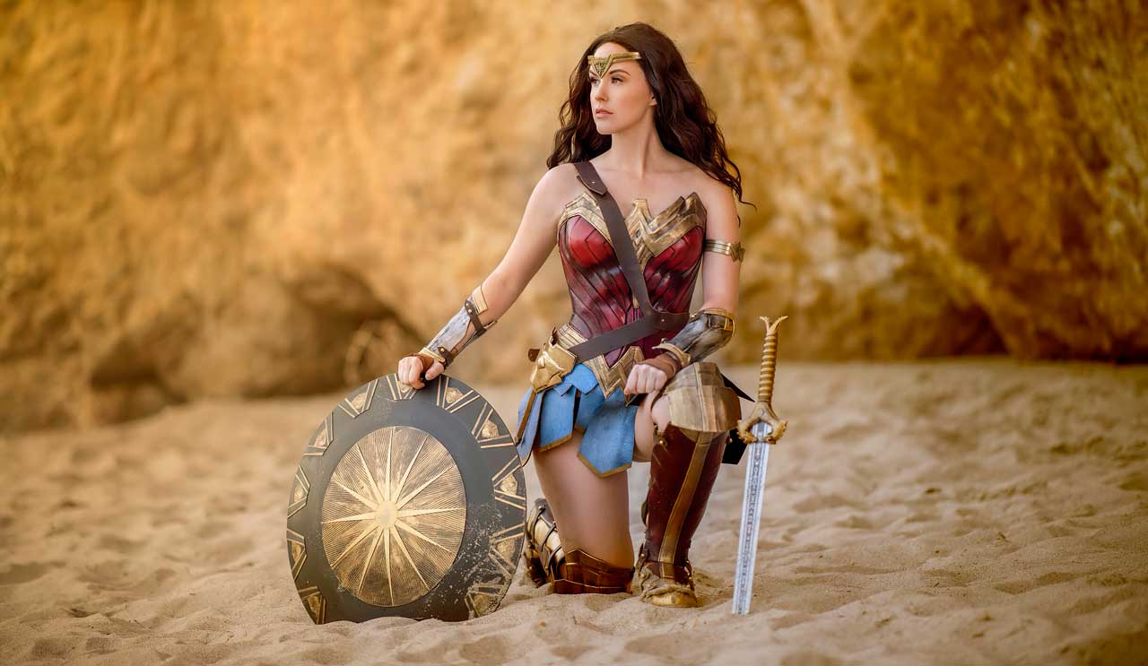 Cosplay de Wonder Woman: Incarner la Princesse Amazonienne - Rabbits Games Wonder Woman, Cosplay, Princesse, Costume, Diana