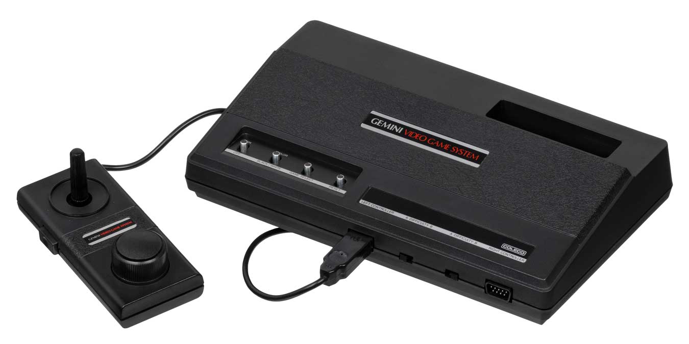 Coleco Gemini : Clone Innovant de l'Atari 2600 et Son Histoire 1 Coleco Gemini : Clone Innovant de l'Atari 2600 et Son Histoire, Coleco Gemini, Clone Atari 2600, Consoles de jeux vidéo, Litige sur brevets, Innovation manette de jeu,