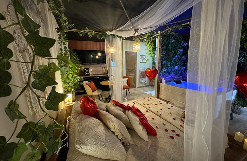 Hors du Temps : Suites Romantiques pour une Évasion Inoubliable Hors du Temps : Suites Romantiques pour une Évasion Inoubliable